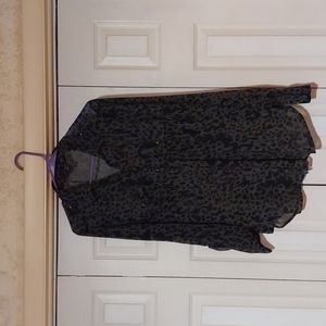 ROCK REPUBLIC CAMO ANIMAL PRINT BLOUSE SIZE L( GREEN N BLK)